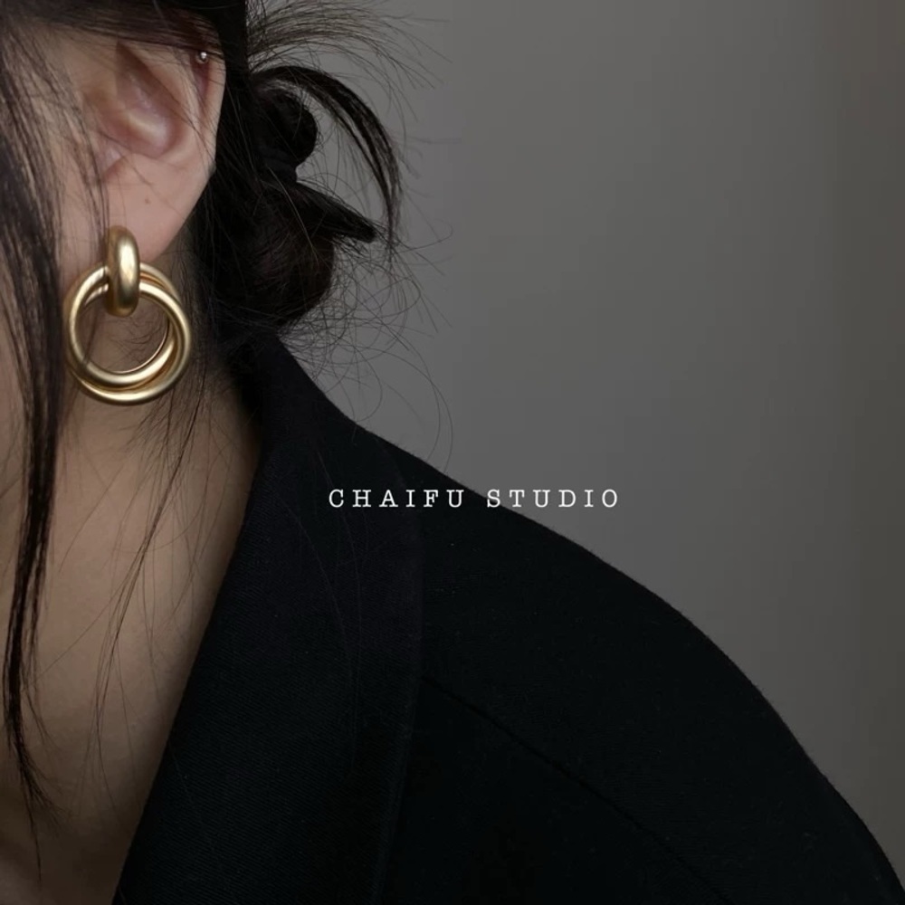 earrings - Picture 2 of 11